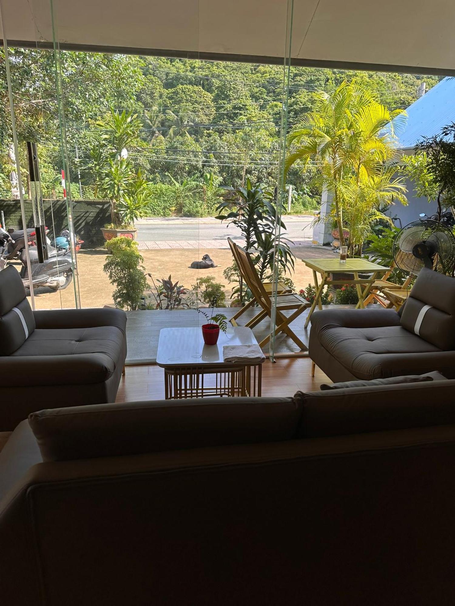 Bungalow Hotel Chi Khu Co Ong 外观 照片