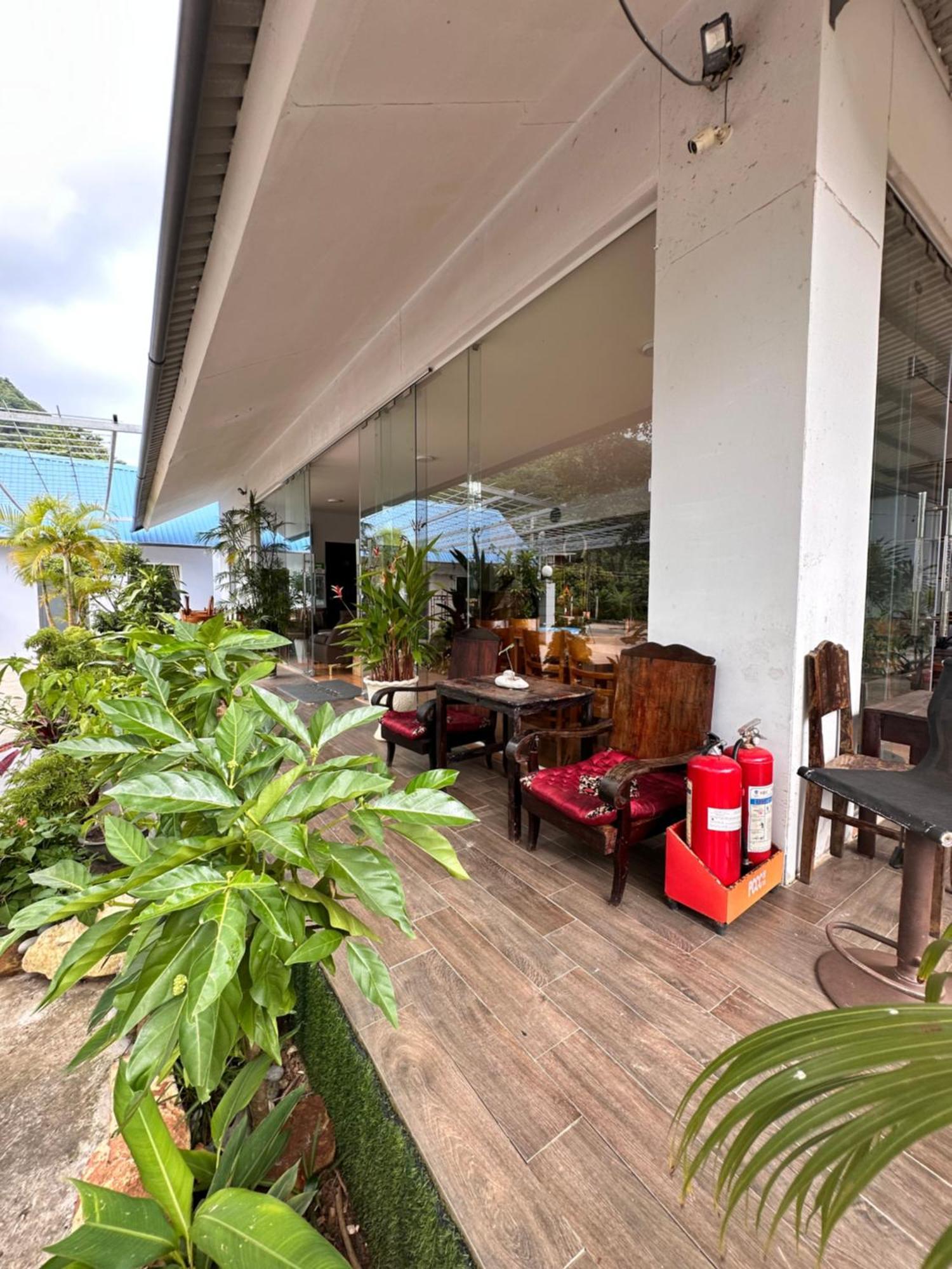 Bungalow Hotel Chi Khu Co Ong 外观 照片