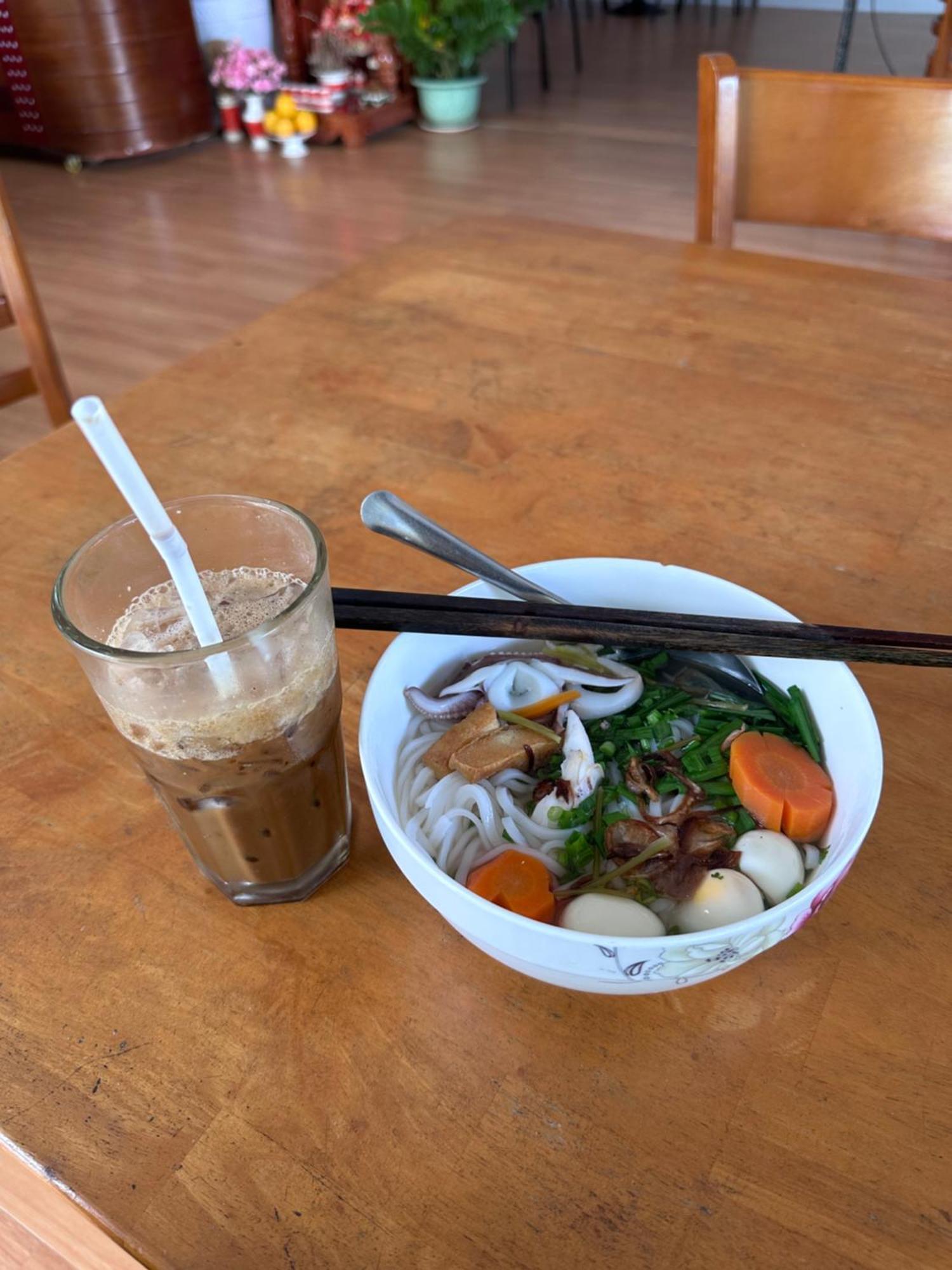 Bungalow Hotel Chi Khu Co Ong 外观 照片