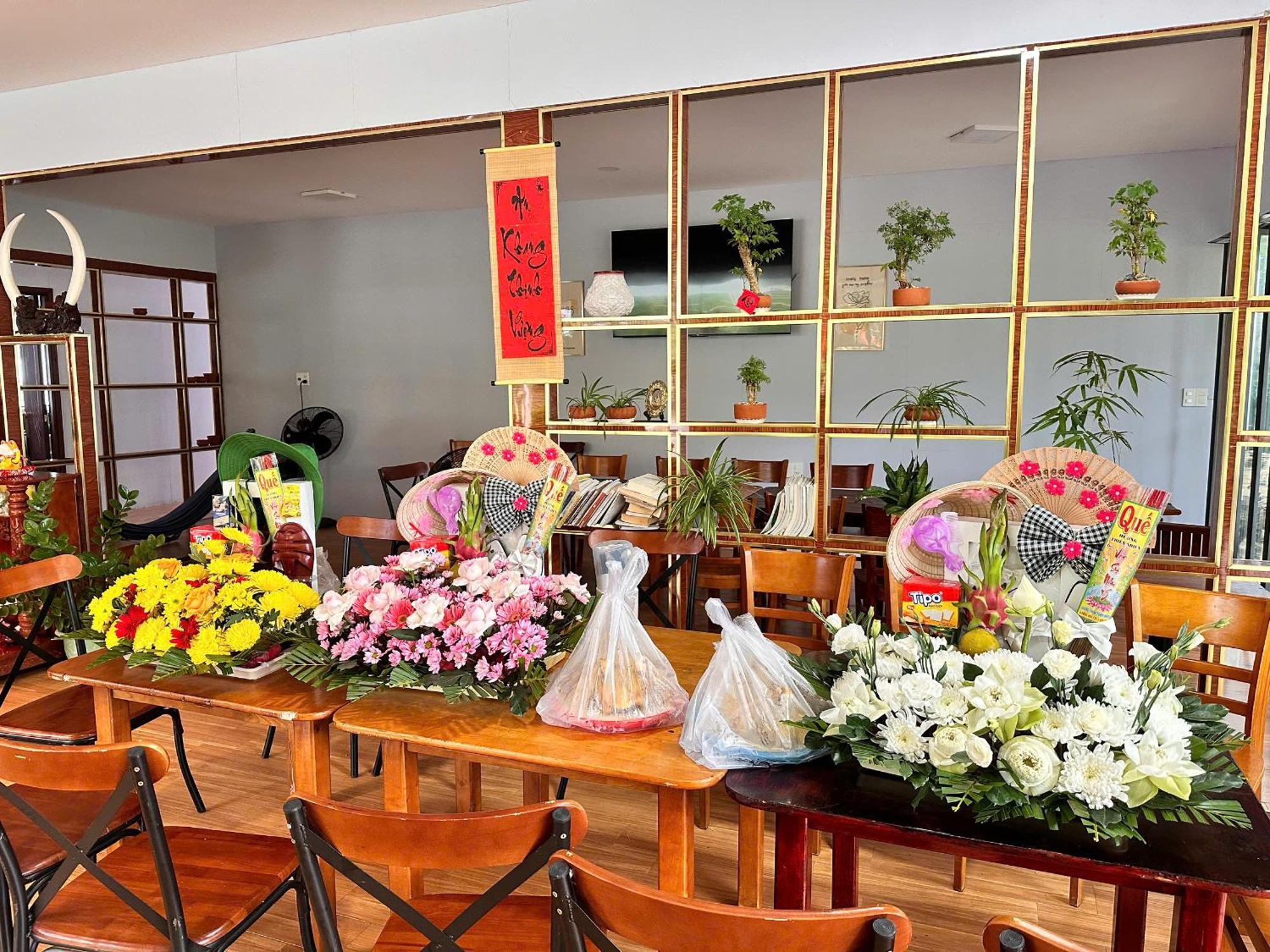 Bungalow Hotel Chi Khu Co Ong 外观 照片