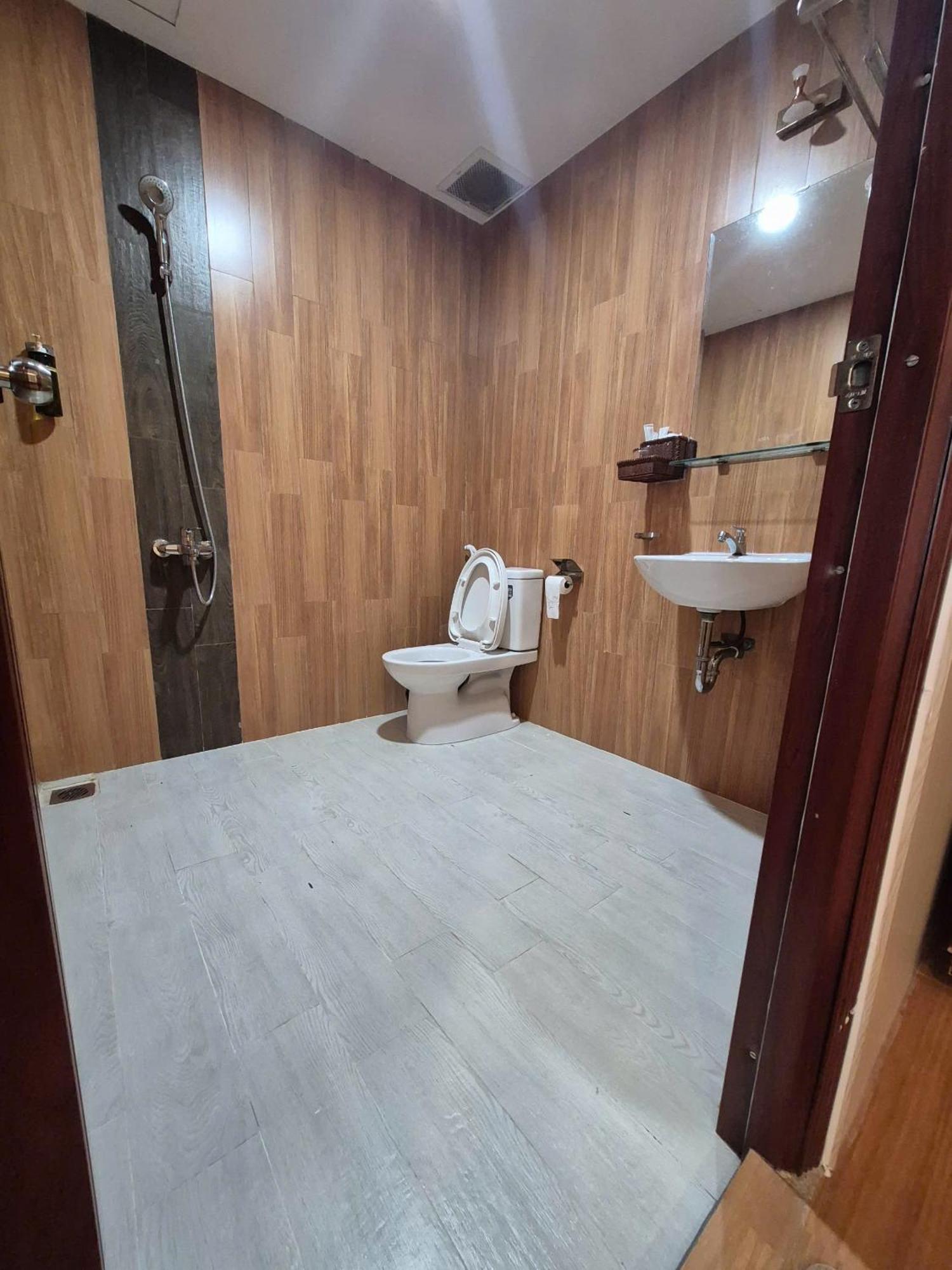 Bungalow Hotel Chi Khu Co Ong 外观 照片