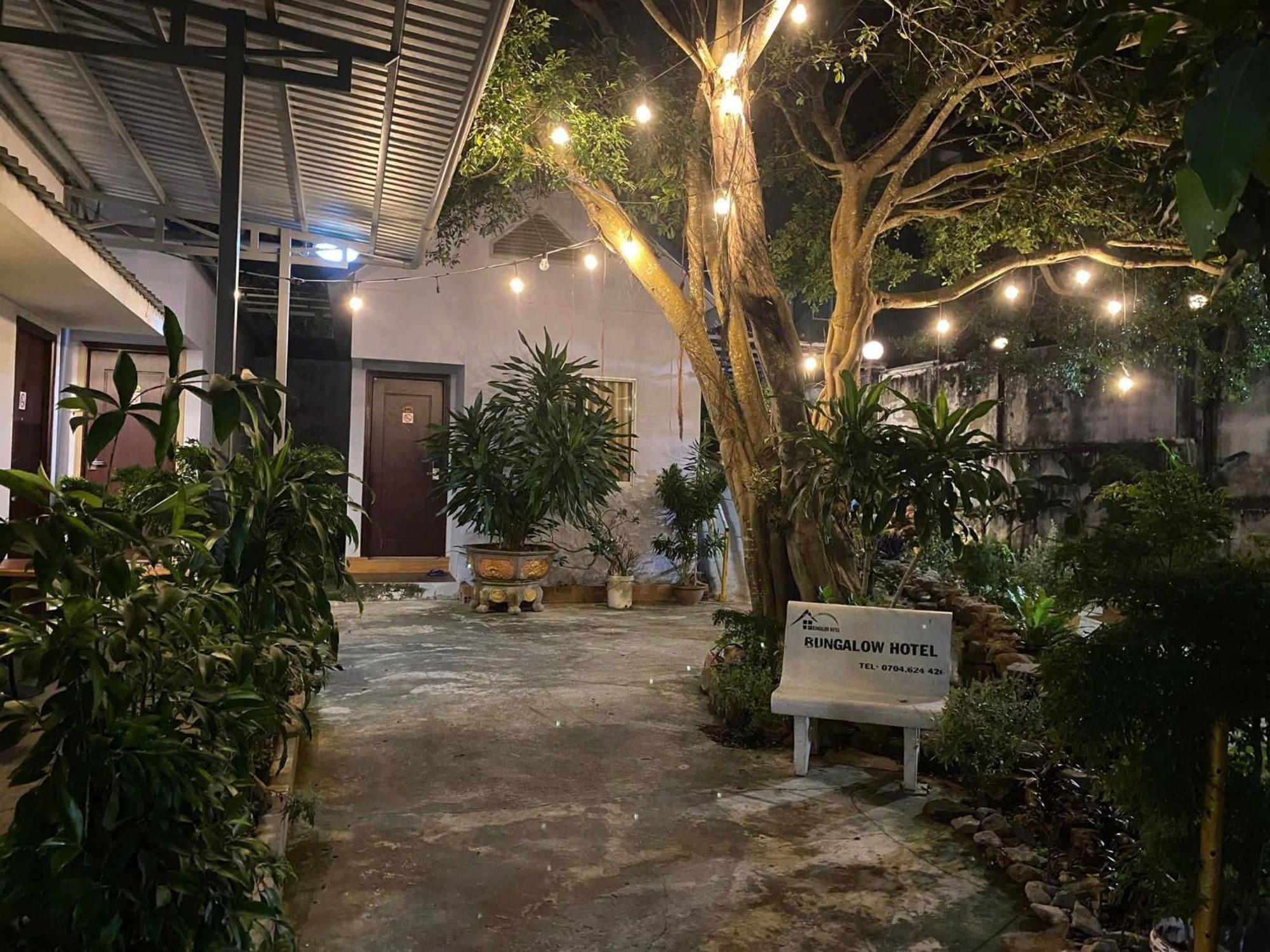 Bungalow Hotel Chi Khu Co Ong 外观 照片