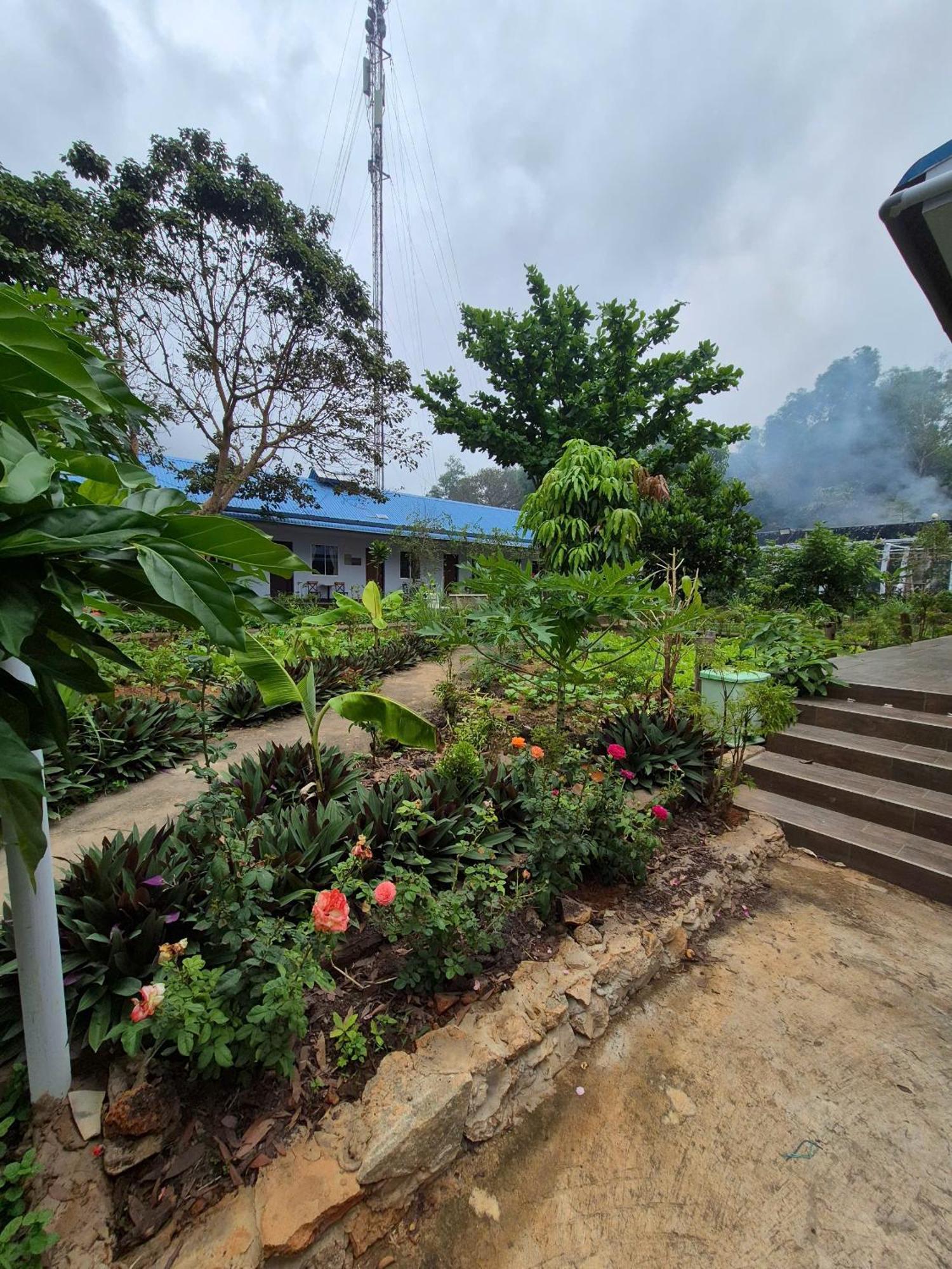 Bungalow Hotel Chi Khu Co Ong 外观 照片