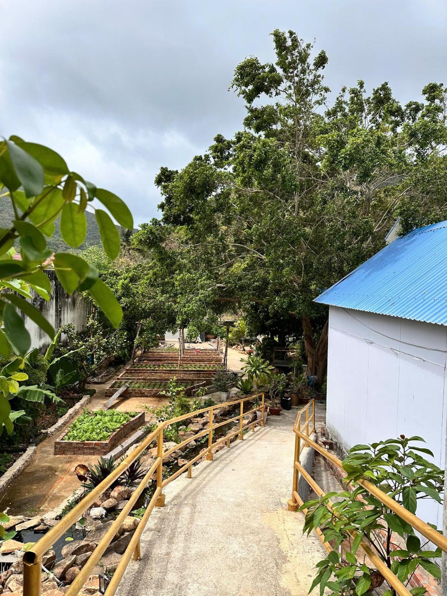 Bungalow Hotel Chi Khu Co Ong 外观 照片