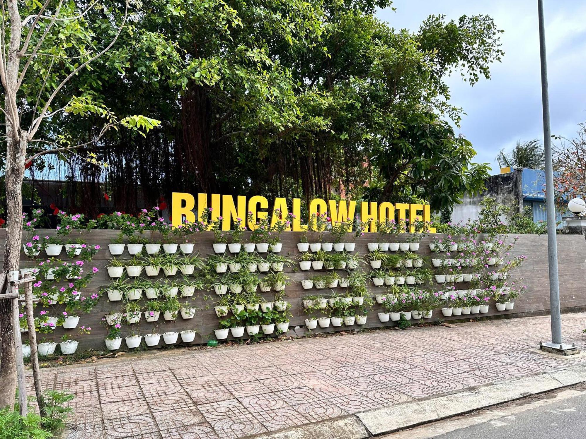 Bungalow Hotel Chi Khu Co Ong 外观 照片